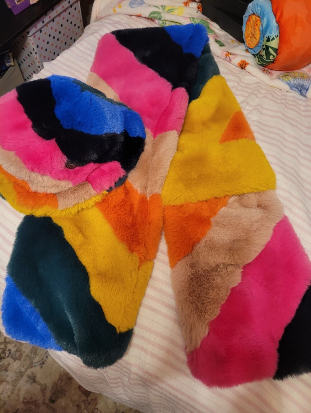 Kurt Geiger Multicolor Faux Fur Warm Scarf With Matching Hat